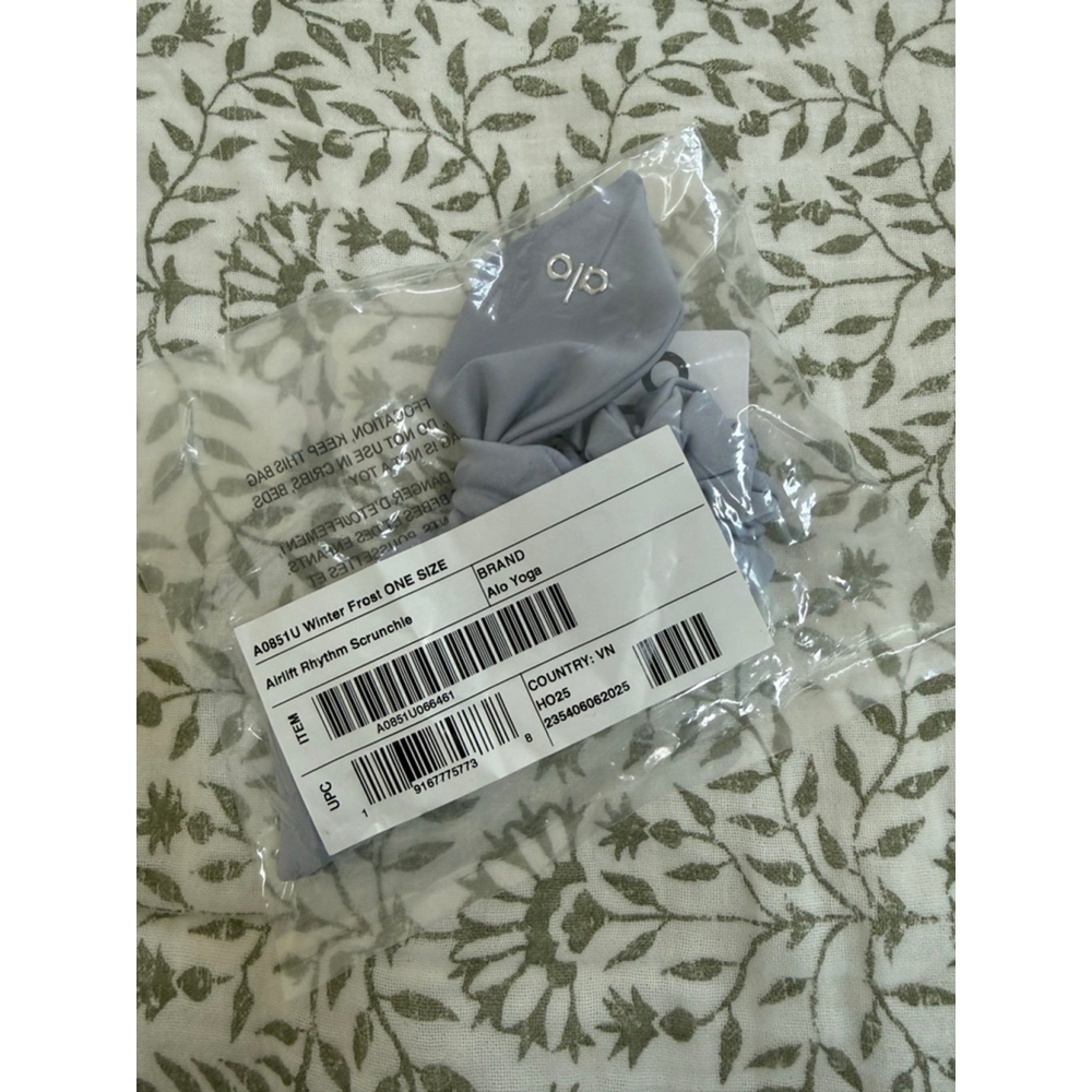 Airlift Rhythm Scrunchie Winter Frost New in Bag - Picture 3 of 3